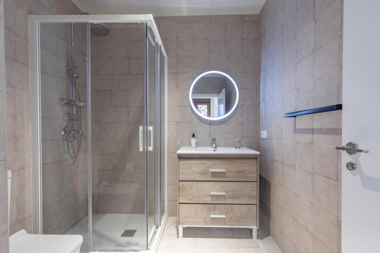 Apt With Antique Floor & Lots Of Sun Light Valência Exterior foto